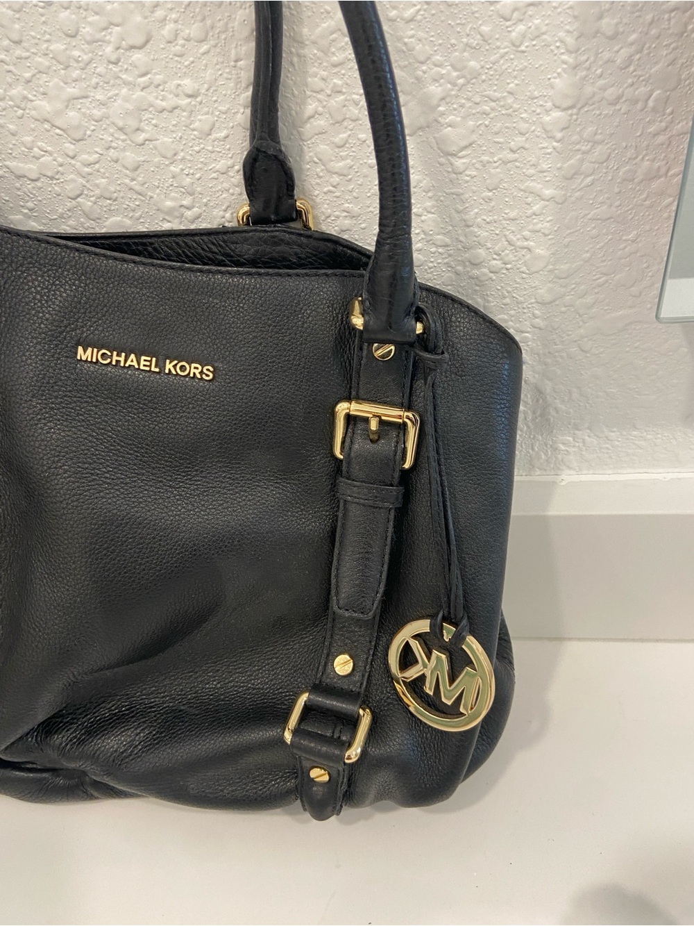 Michael Kors Bowling Black Pebbled Leather Shoulder Bag with Gold Hardware - Picture 4 of 7